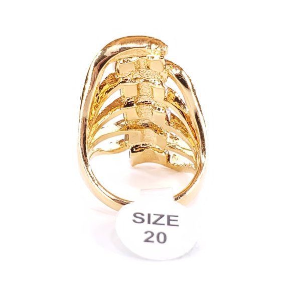 Gold Tone Fashion Ring Clear Stones NWT - Picture 4 of 4